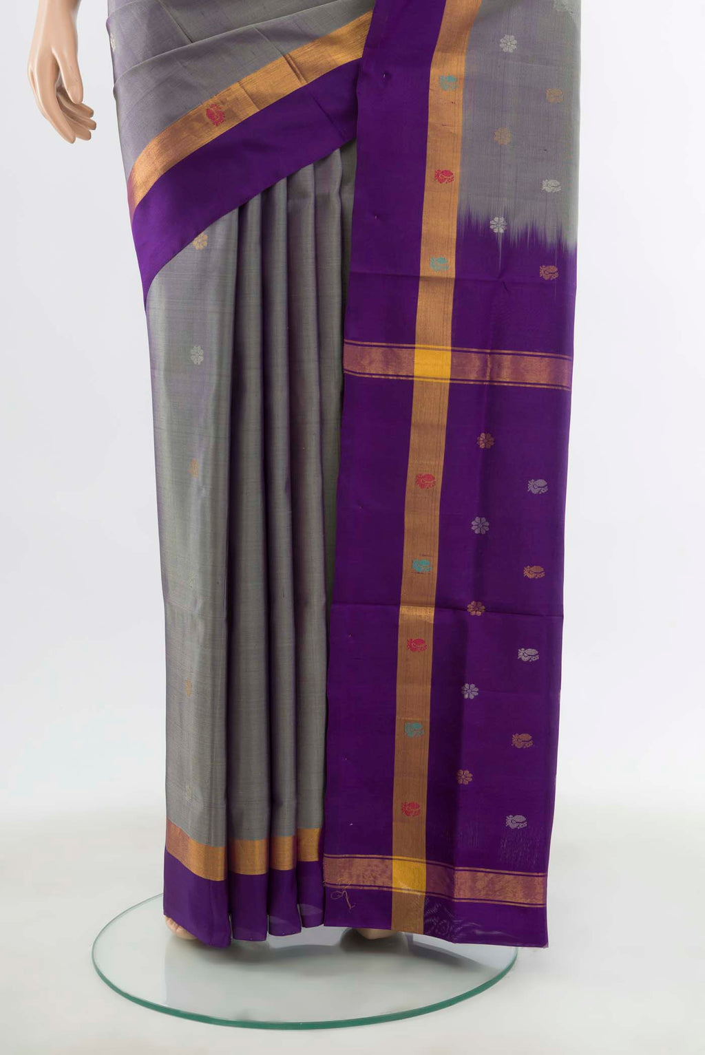 pleats pallu