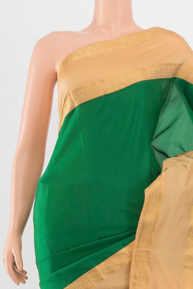 Border image of Bottle Green Kanchipuram Silk Saree with Zari Butta on the body and Silk Border. 