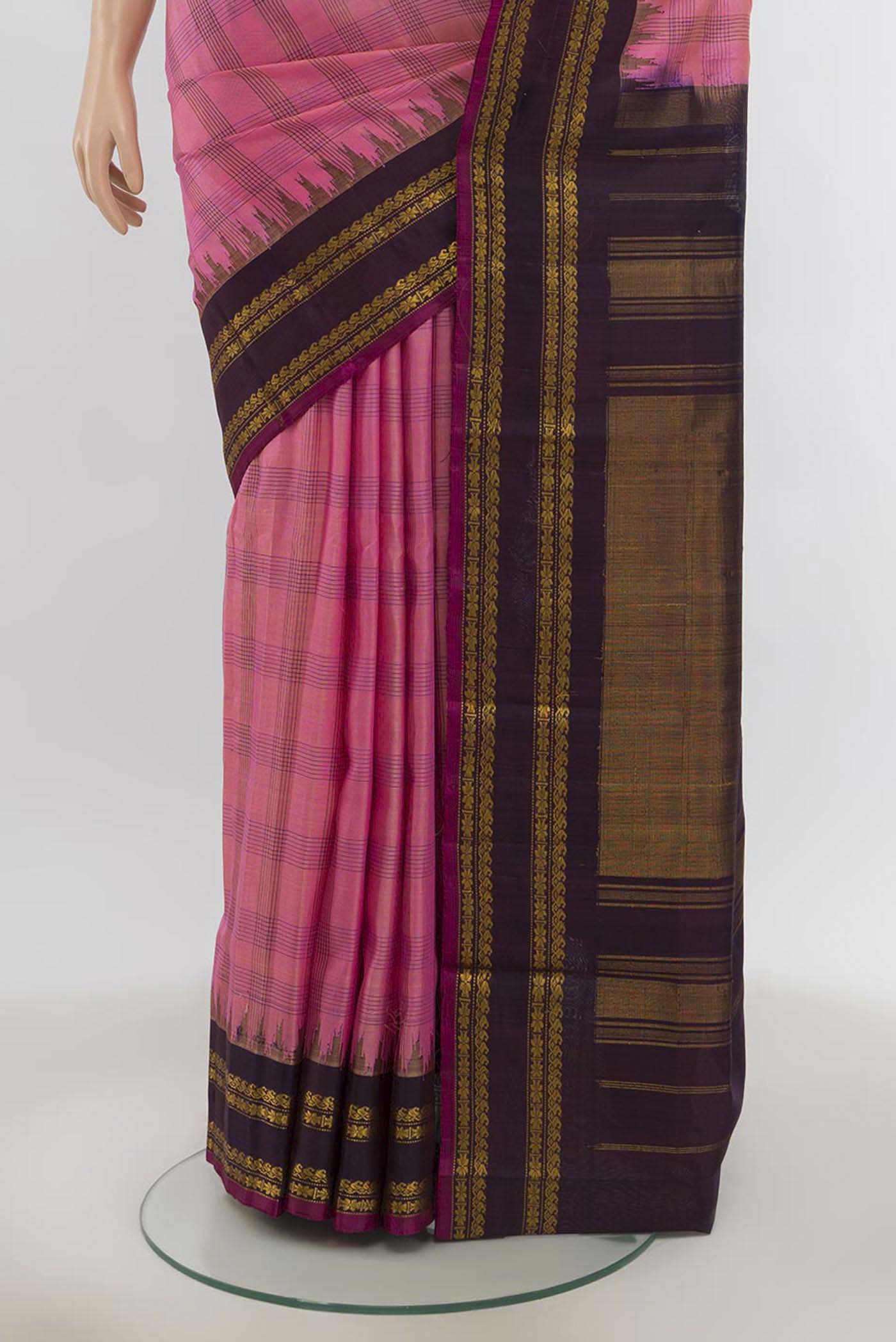 Pleats and pallu of Imperial Pink Gadwal Silk Saree with Zari Butta on the body and Silk Border. 