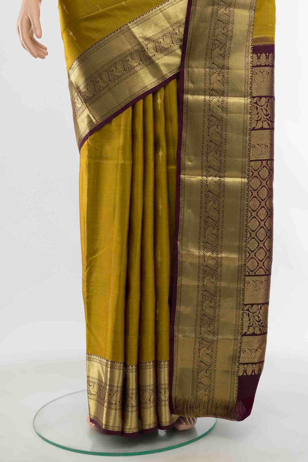 pleats pallu
