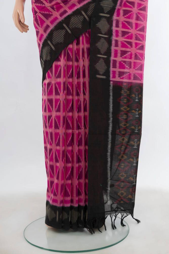 Pleats and pallu of Peach Pochampally Cotton Saree with Ikat Print on the body and Fancy Border. 