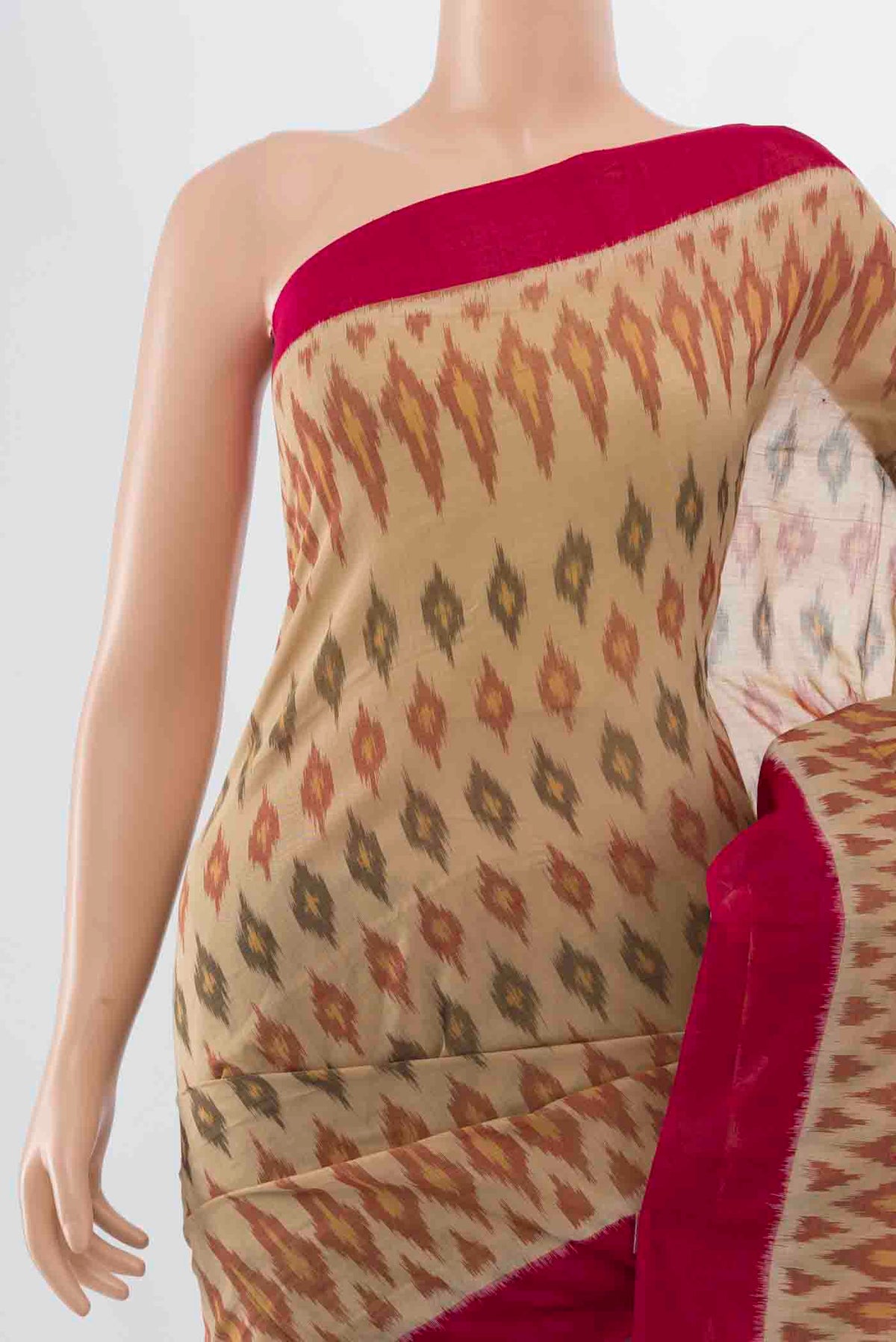 Border image of Beige Pochampally Cotton Saree with Ikat Print on the body and Plain Border