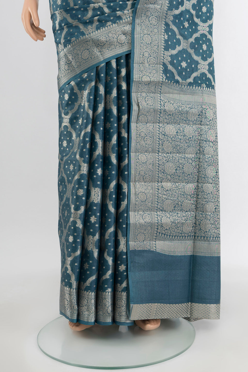 Pleats and pallu of Davys Grey Banarasi Raw Silk Saree with Zari Butta on the body and Silk Border. 