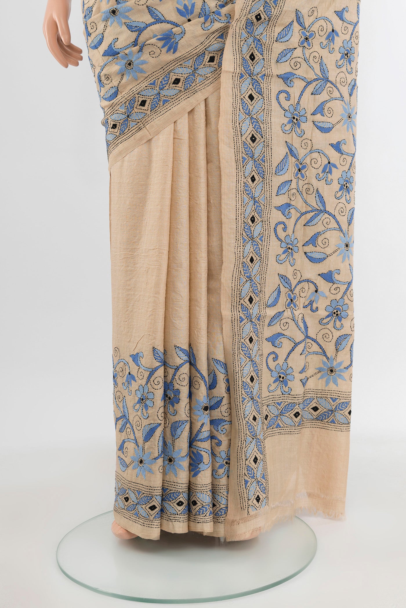Pleats and pallu of Beige Kantha Silk Saree with Embroidery on the body and Embroidery Border. 