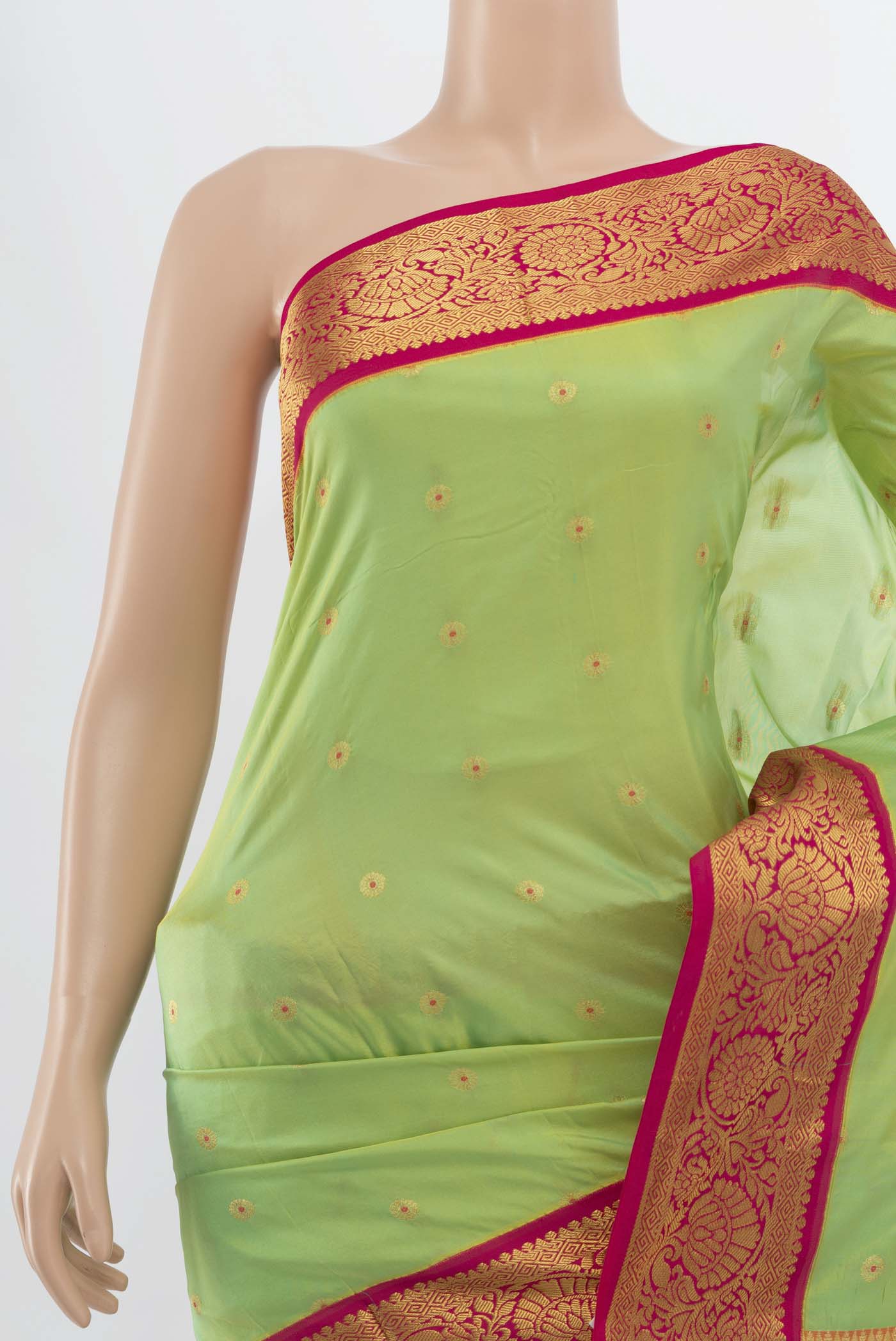 Border image of Parrot Green Bangalore Silk Saree with Zari Butta on the body and Silk Border. 