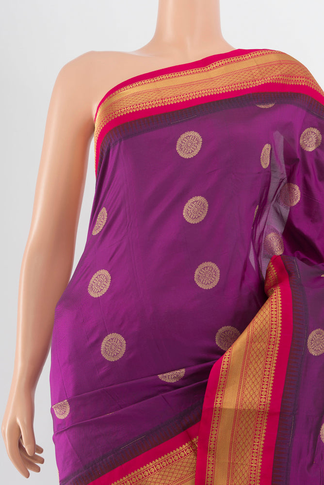 Border image of Pure Silk Pure Zari Purple Bangalore Saree with Zari Butta on the body and Silk Border. 