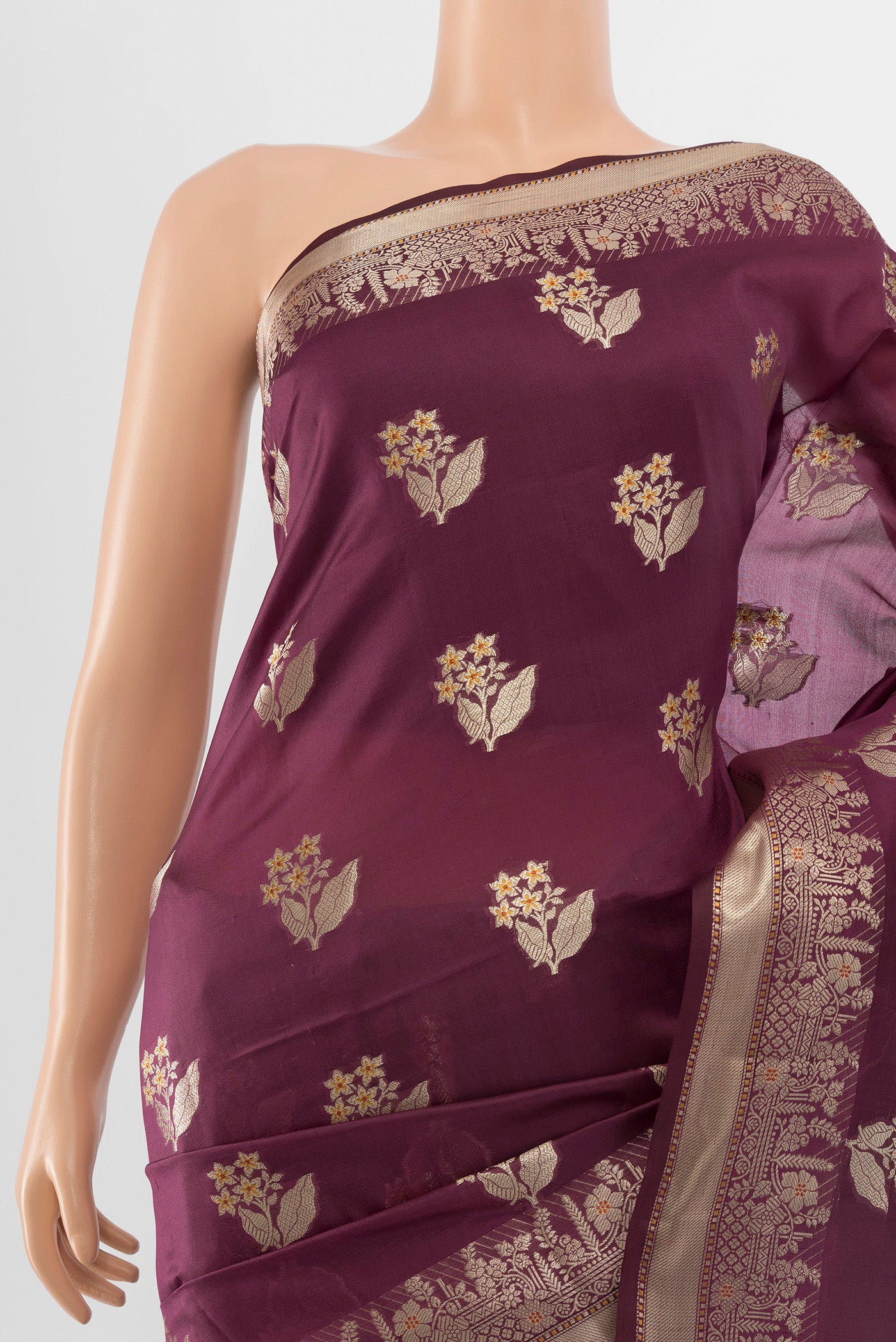 Border image of Pure Silk Pure Zari Teal Banarasi Raw Saree with Zari Butta on the body and Silk Border. 