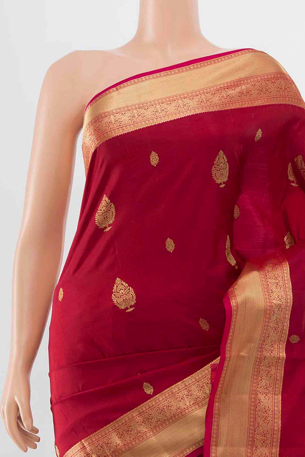 Border image of Maroon Soft Silk Saree with Zari Butta on the body and Silk Border