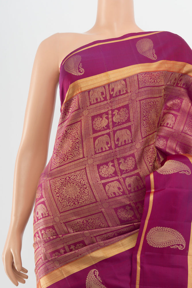 Border image of Pure Silk Pure Zari Purple Kanchipuram Saree with Zari Butta on the body and Silk Border. 