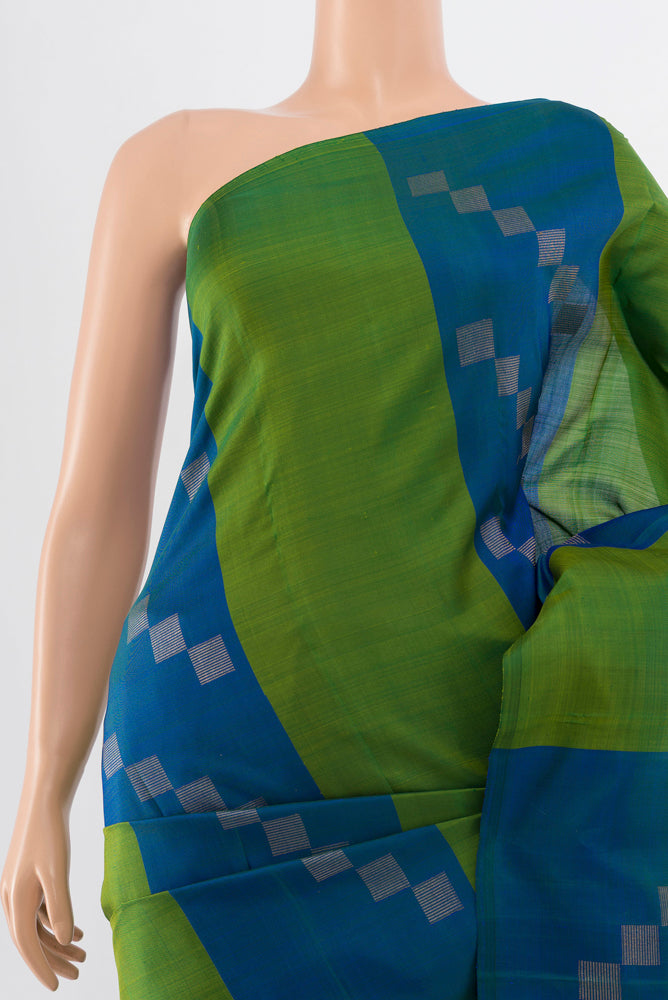 Border image of Pure Silk Pure Zari Multi Color Kanchipuram Saree with Zari Butta on the body and Silk Border. 