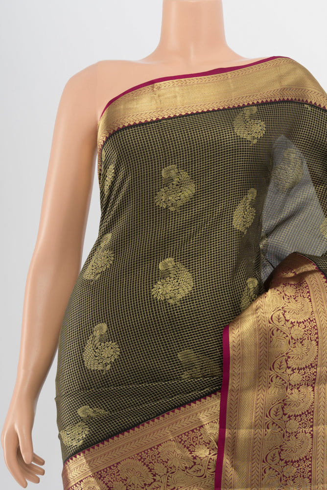 Border image of Coffee Brown Kanchipuram Silk Saree with Zari Butta on the body and Silk Border. 
