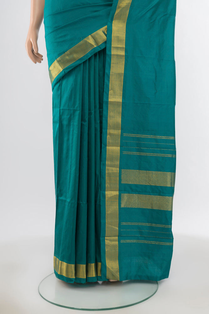 Pleats and pallu of Pure Silk Pure Zari Dark Blue Kanjivaram Saree with Zari Butta on the body and Silk Border. 