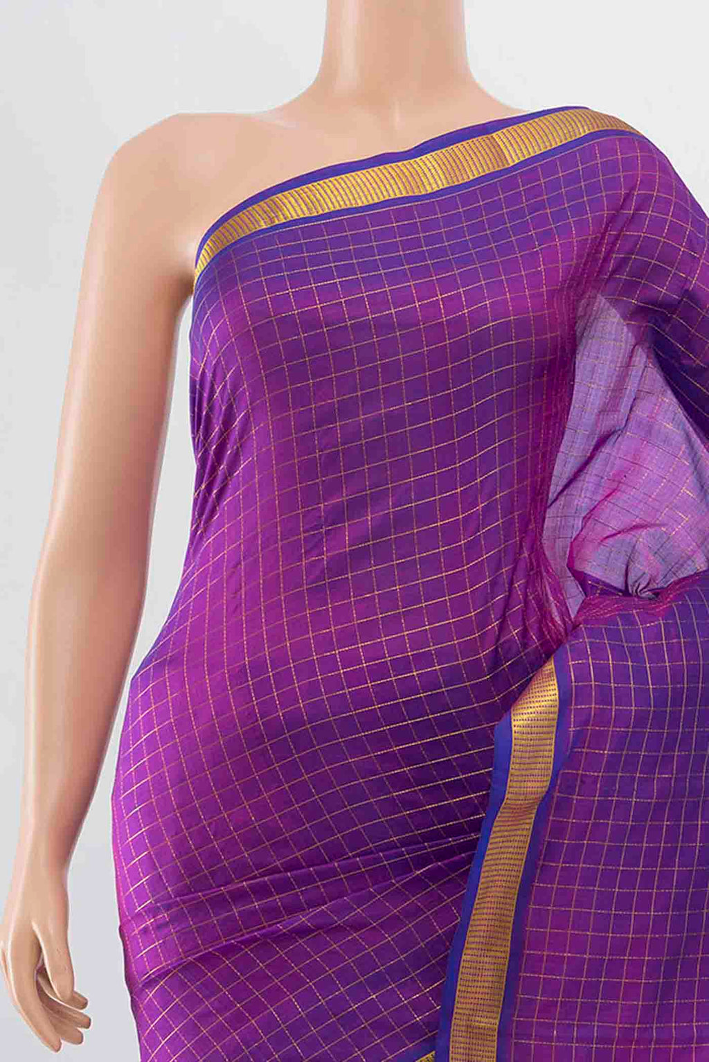 Border image of Purple Kanchipuram Silk Saree with Checked design on the body and Zari Border