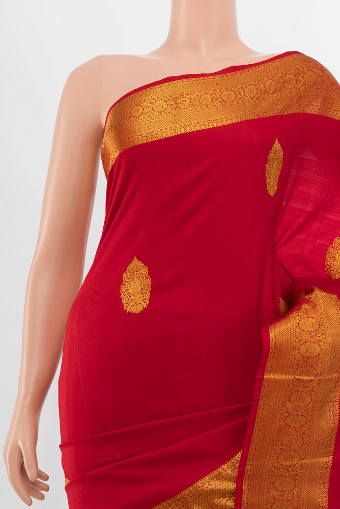 Border image of Red Kanchipuram Silk Saree with Zari Butta on the body and Silk Border. 