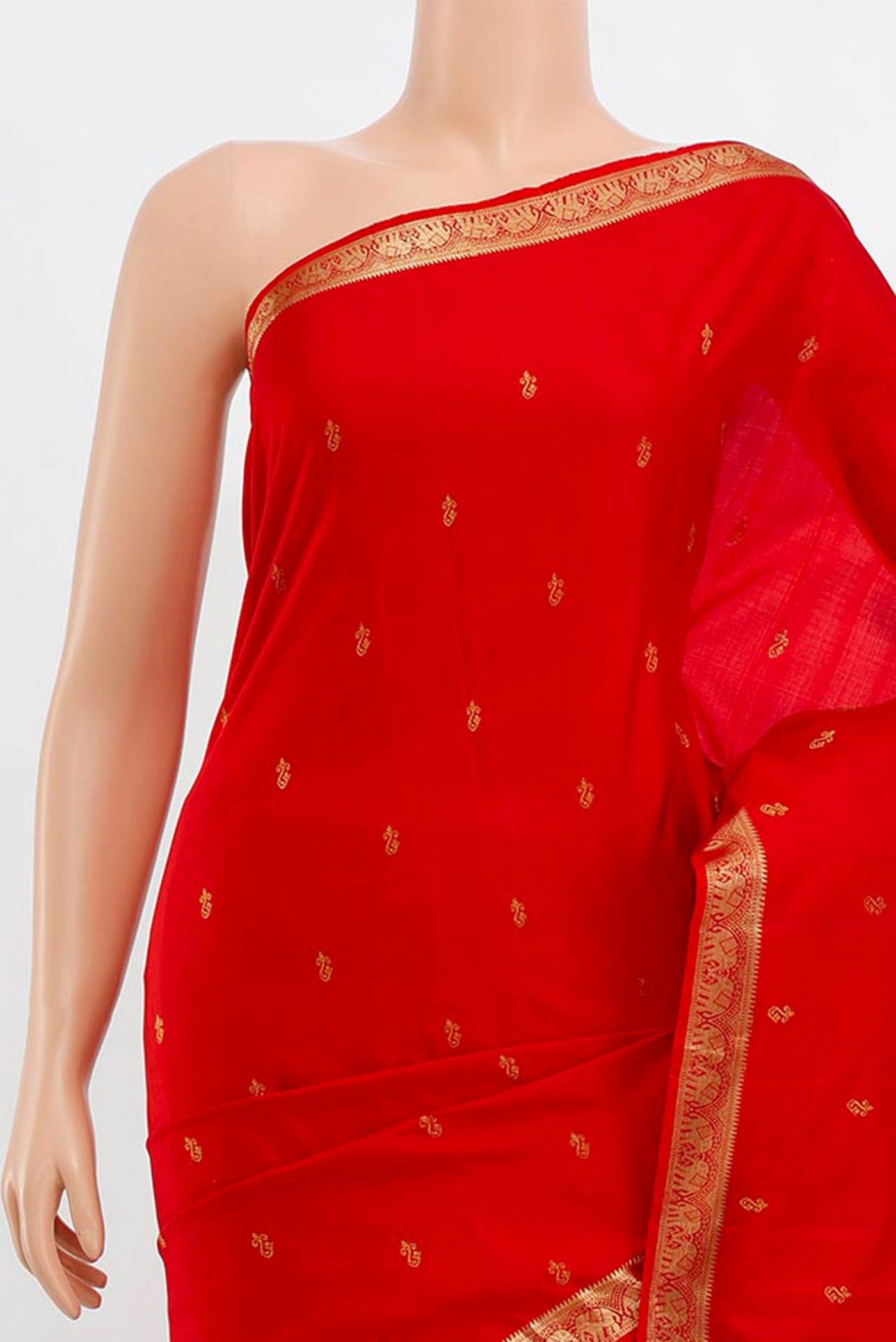 Border image of Red Kanchipuram Silk Saree with Zari Butta on the body and Silk Border. 