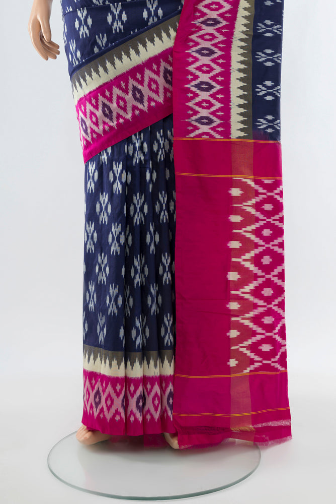 Pleats and pallu of Navy Blue Pochampally Saree with Ikat Print on the body and Silk Border. 
