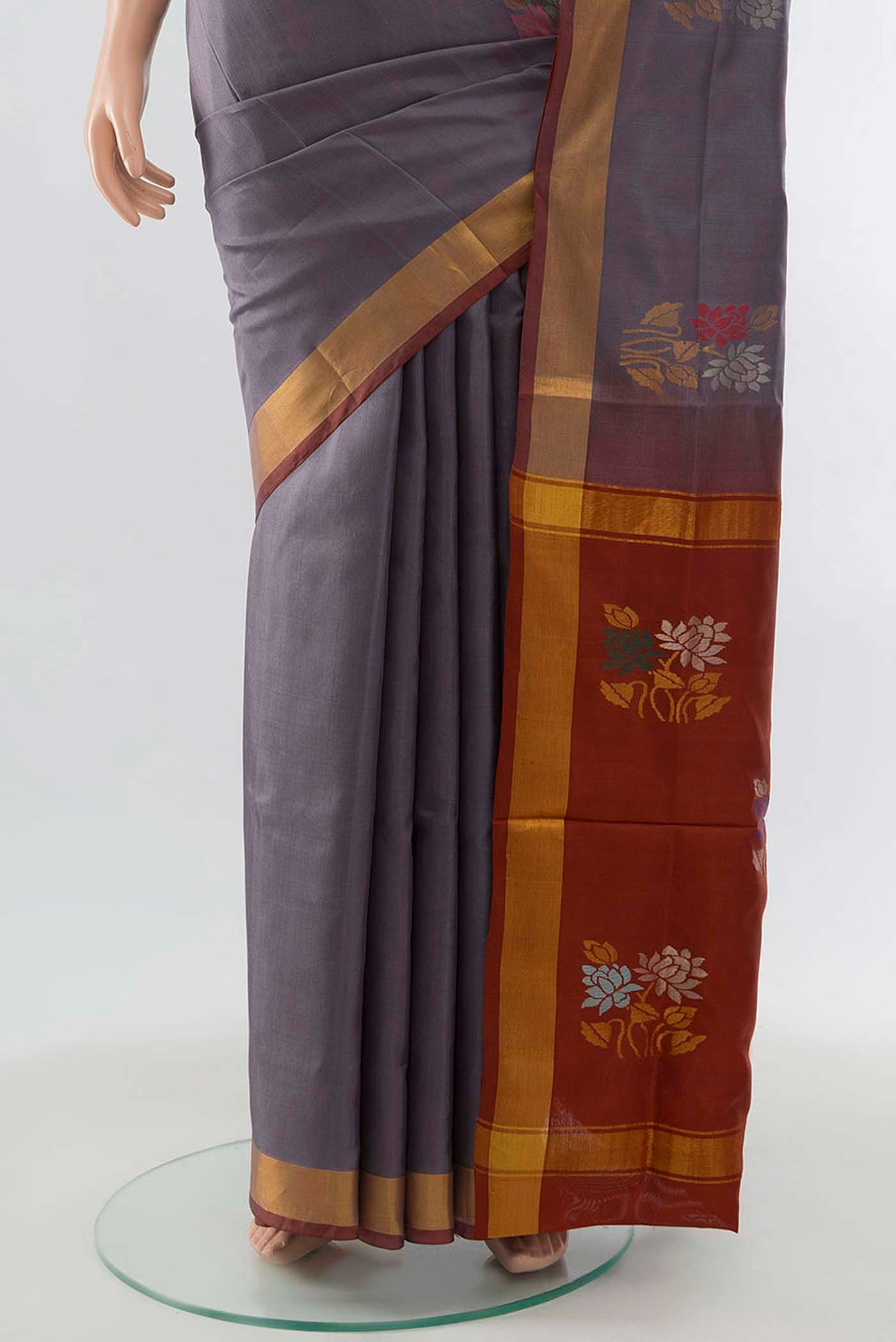 pleats pallu