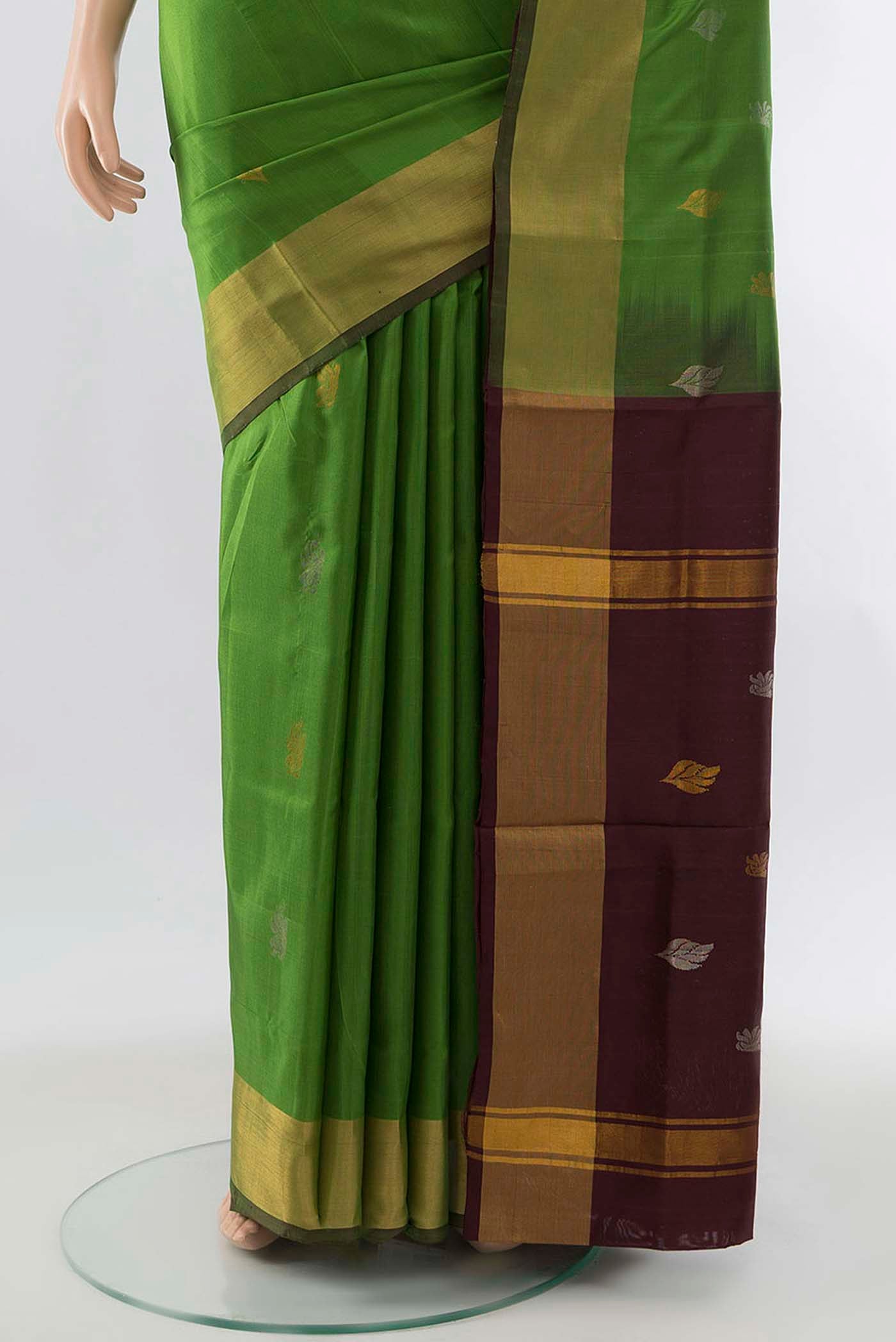 pleats pallu