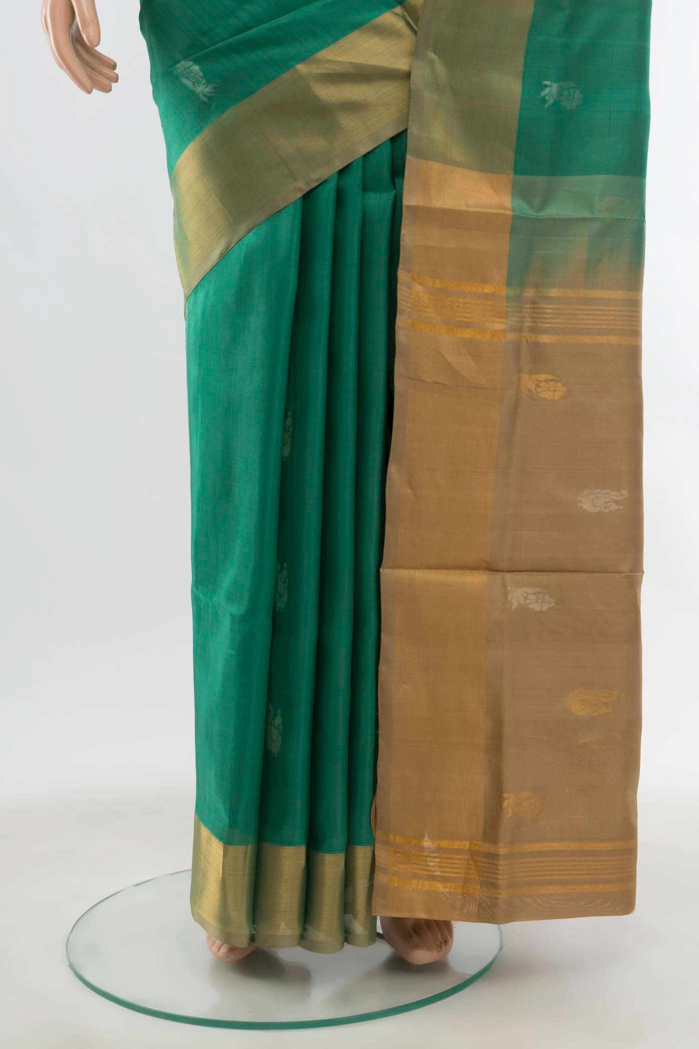 pleats pallu