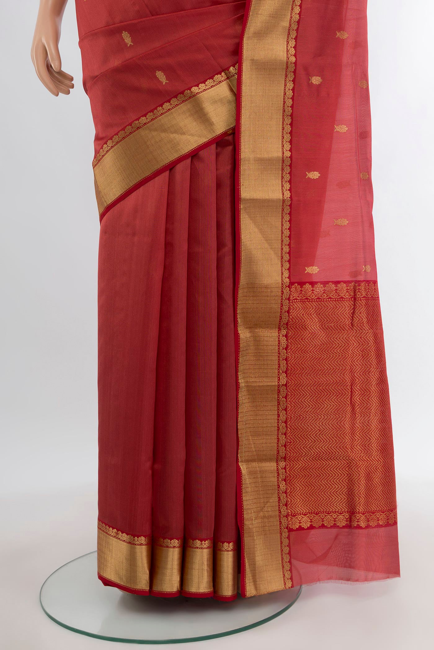 Pleats and pallu of Red Chanderi Silk Cotton Saree with Zari Butta on the body and Zari Border. 