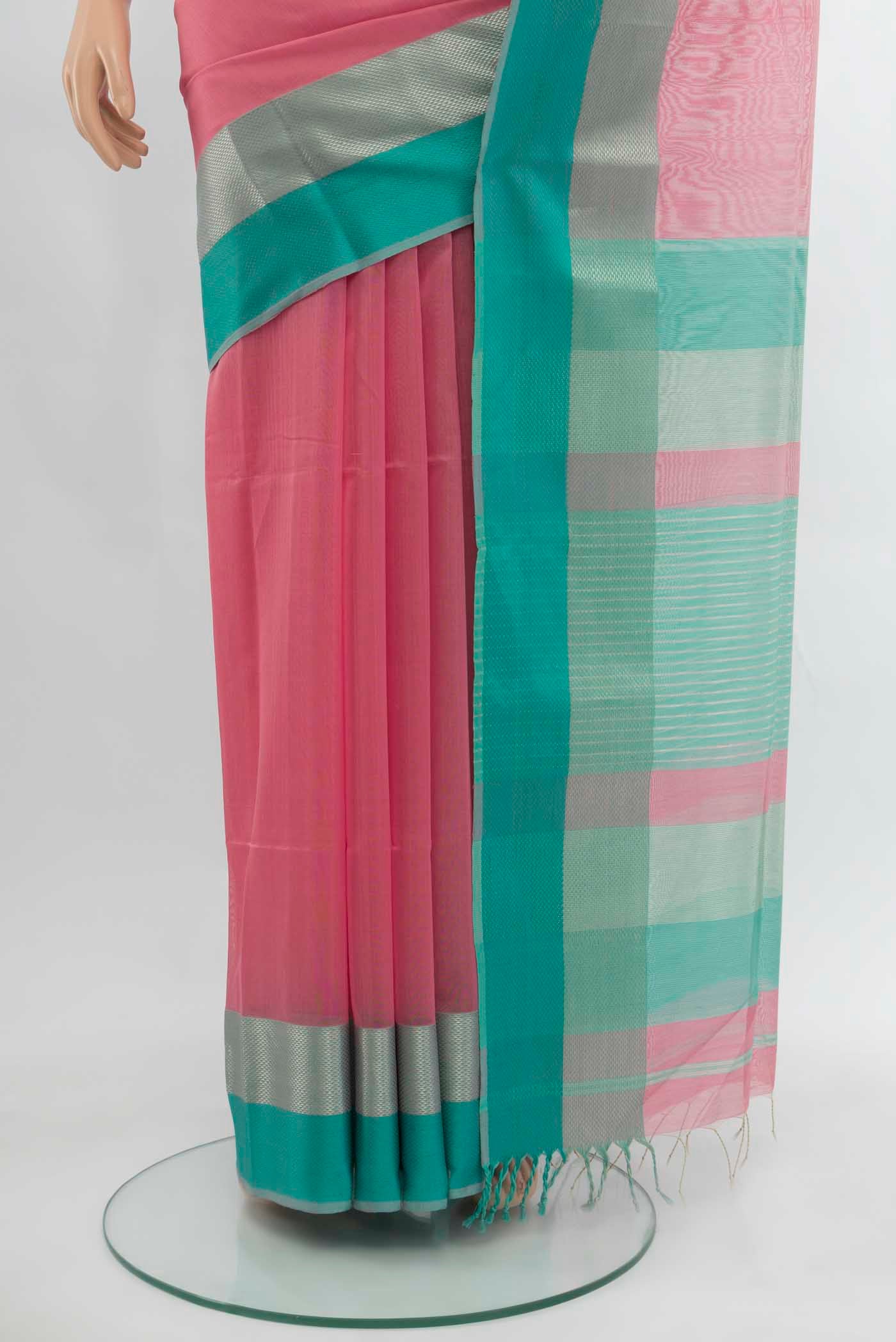 Pleats and pallu of Rose pink Maheshwari Silk Cotton Saree with Plain Body and Satin Border. 