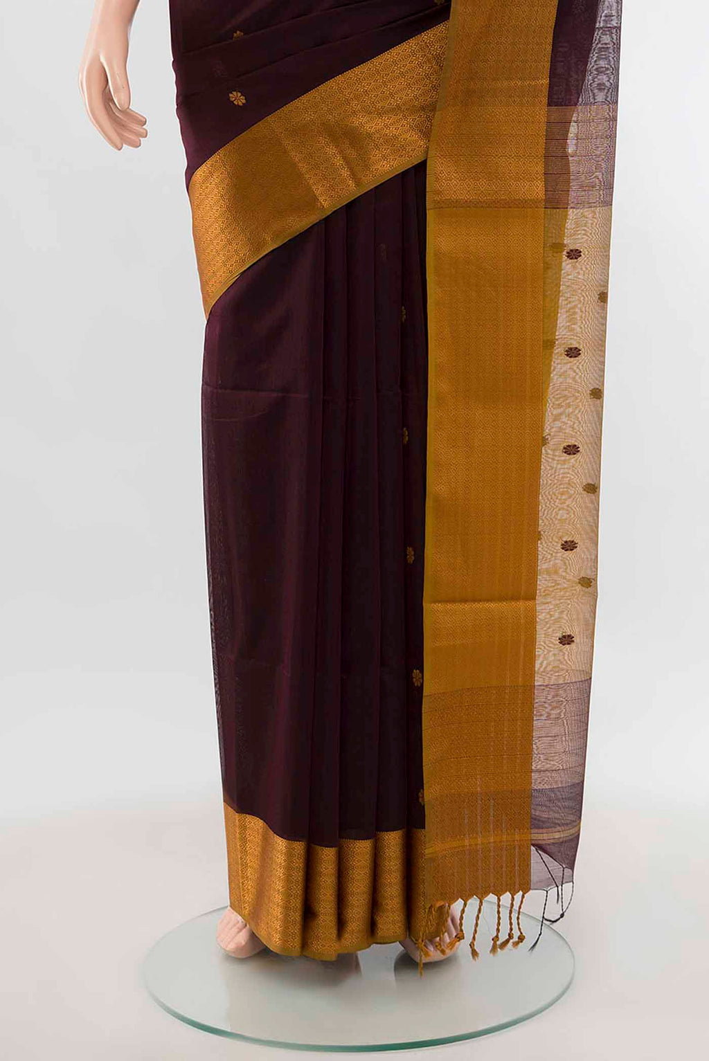 pleats pallu