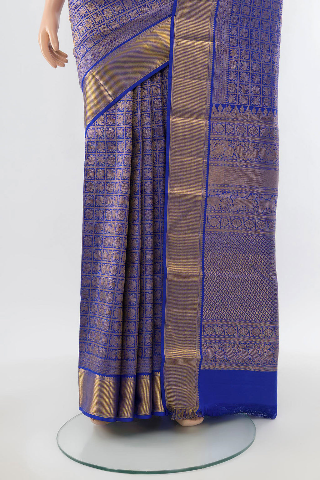 Pleats and pallu of Pure Silk Pure Zari Dark Blue Kanjivaram Saree with Zari Butta on the body and Silk Border. 