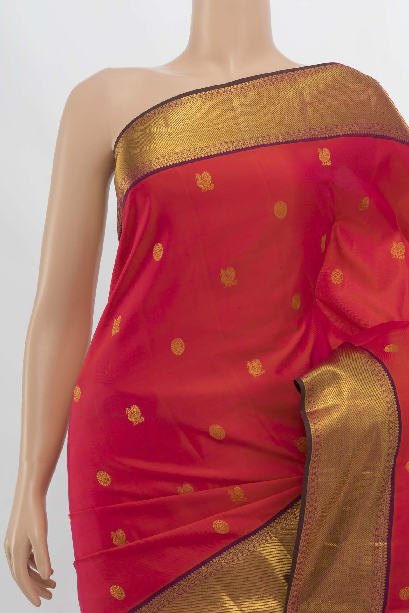 Border image of Imperial Pink Kanchipuram Silk Saree with Zari Butta on the body and Silk Border. 