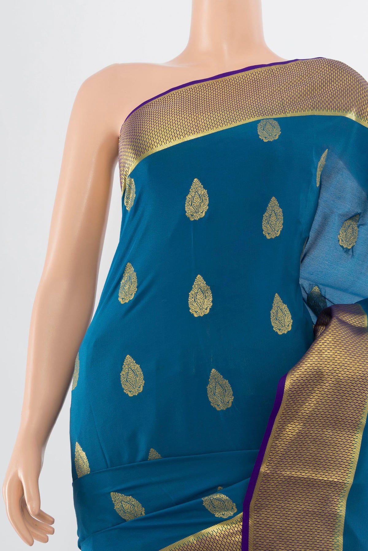 Border image of Dark Blue Mysore Crepe Saree with Zari Butta on the body and Silk Border. 
