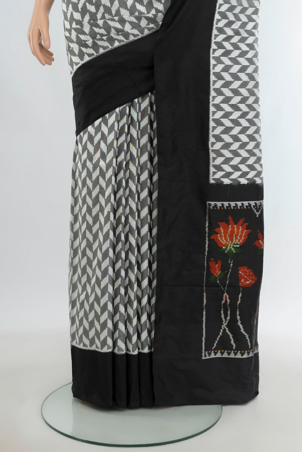 Pleats and pallu of Multi Color Pochampally Silk Saree with Pure Ikat on the body and Plain Border. 