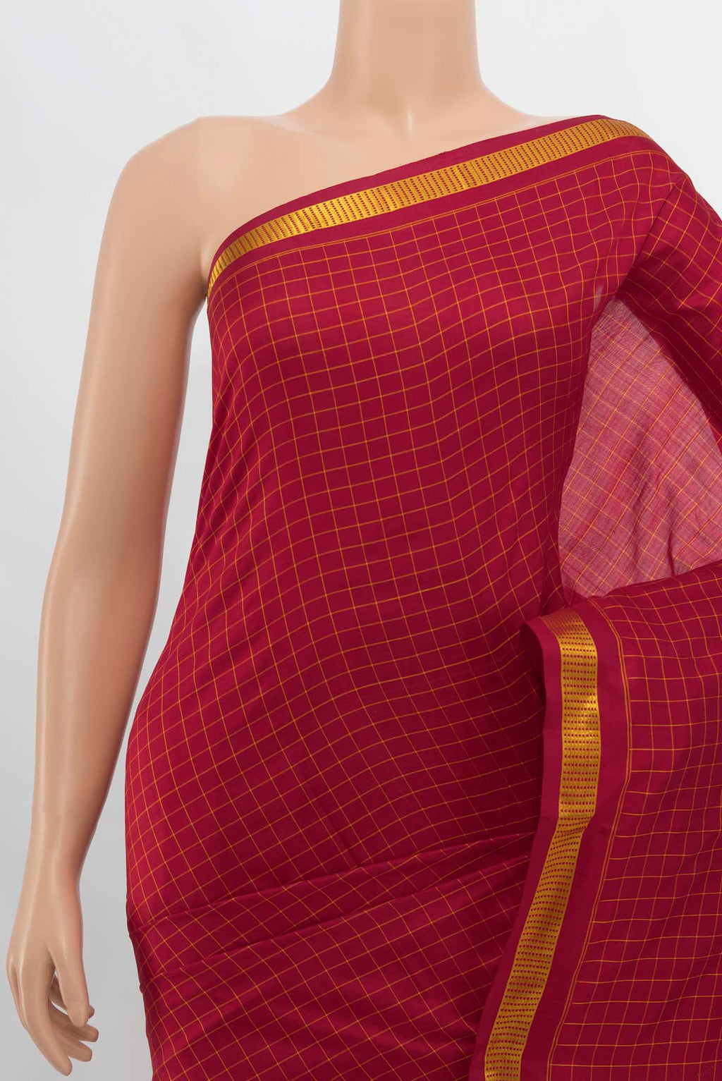 Border image of Maroon Kanchipuram Silk Saree with Checked design on the body and Silk Border. 