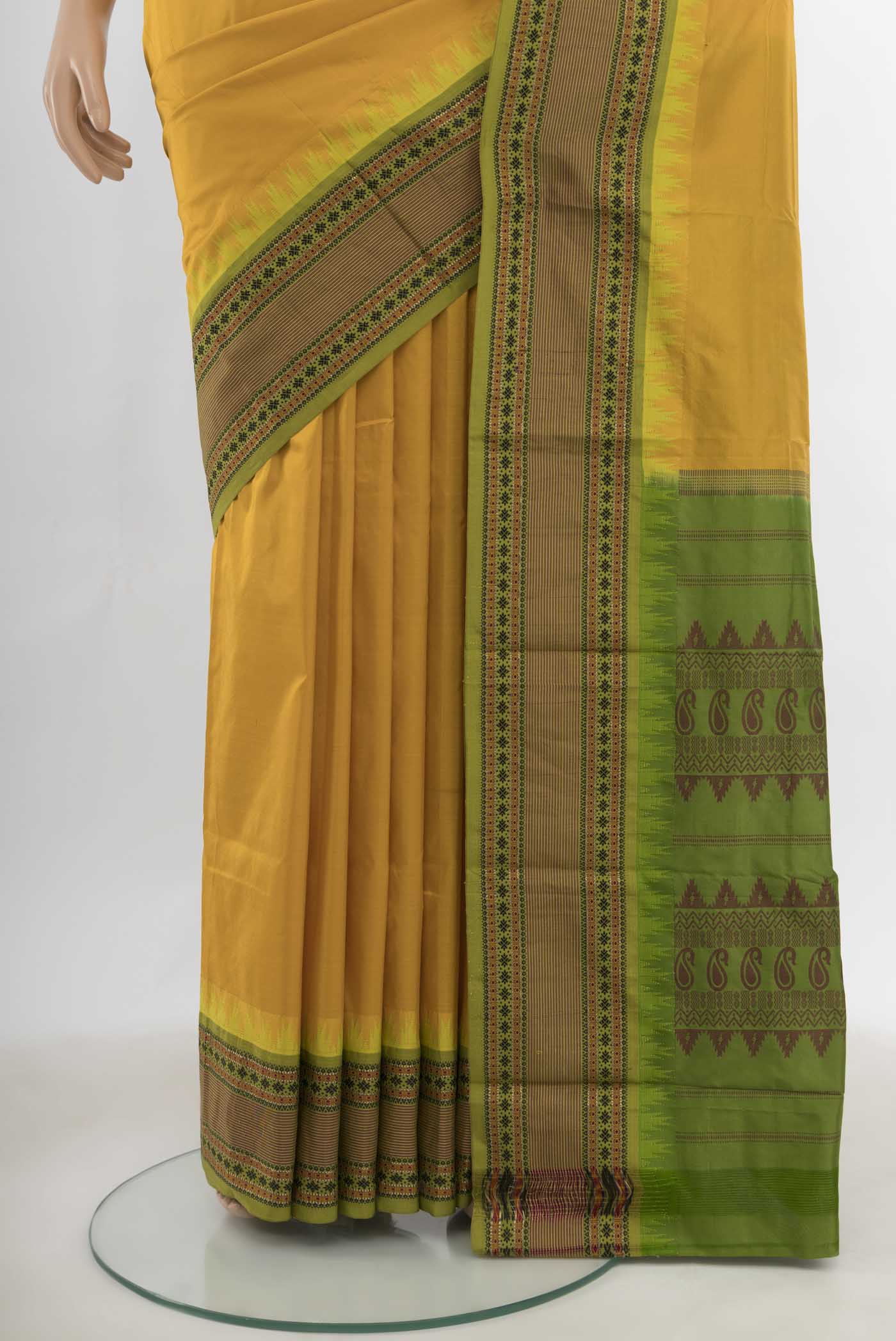Pleats and pallu of Yellow Bangalore Silk - kadyal Saree with Plain Body and Silk Border. 