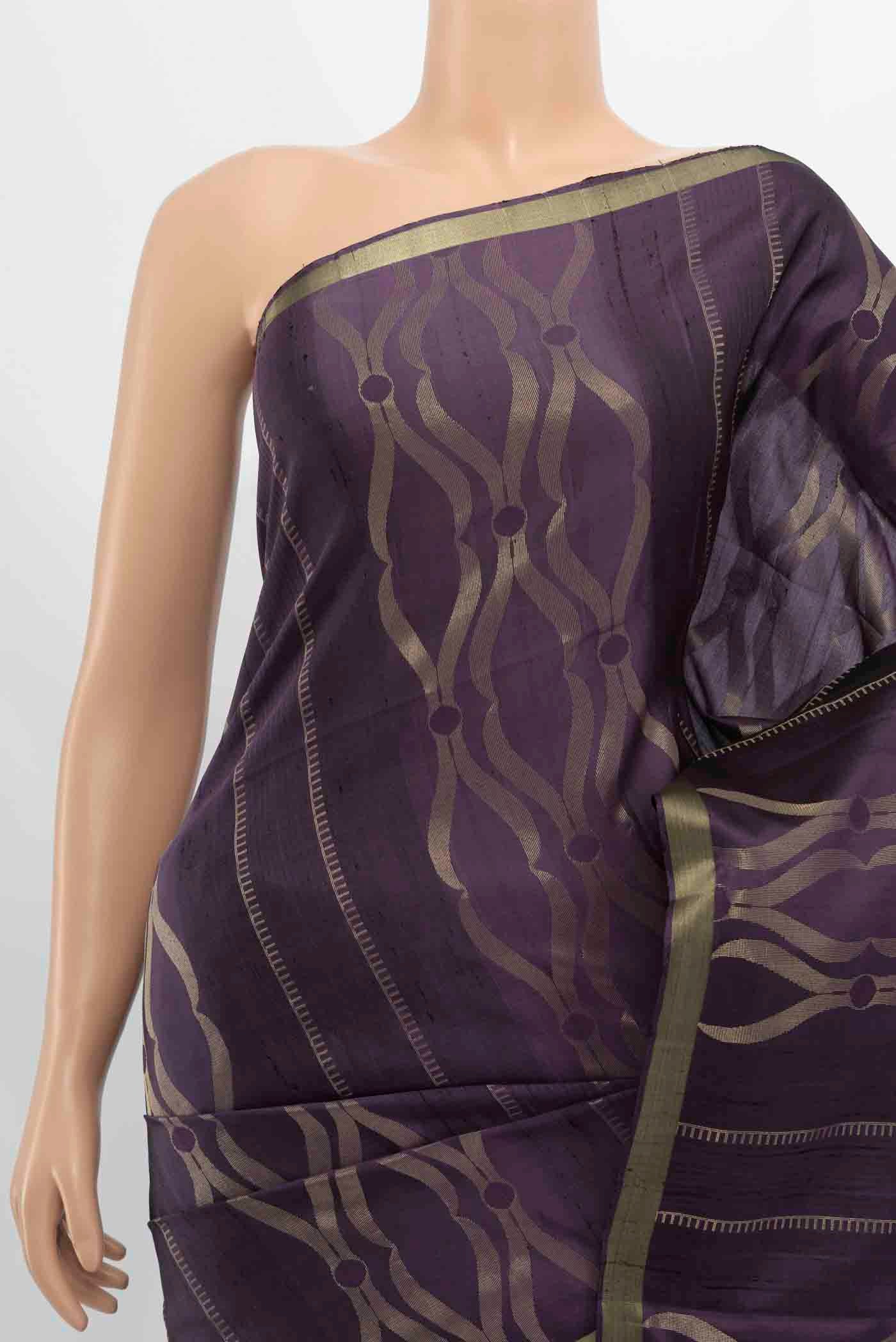 Border image of Purple Soft Silk Saree with Zari Butta on the body and Silk Border. 