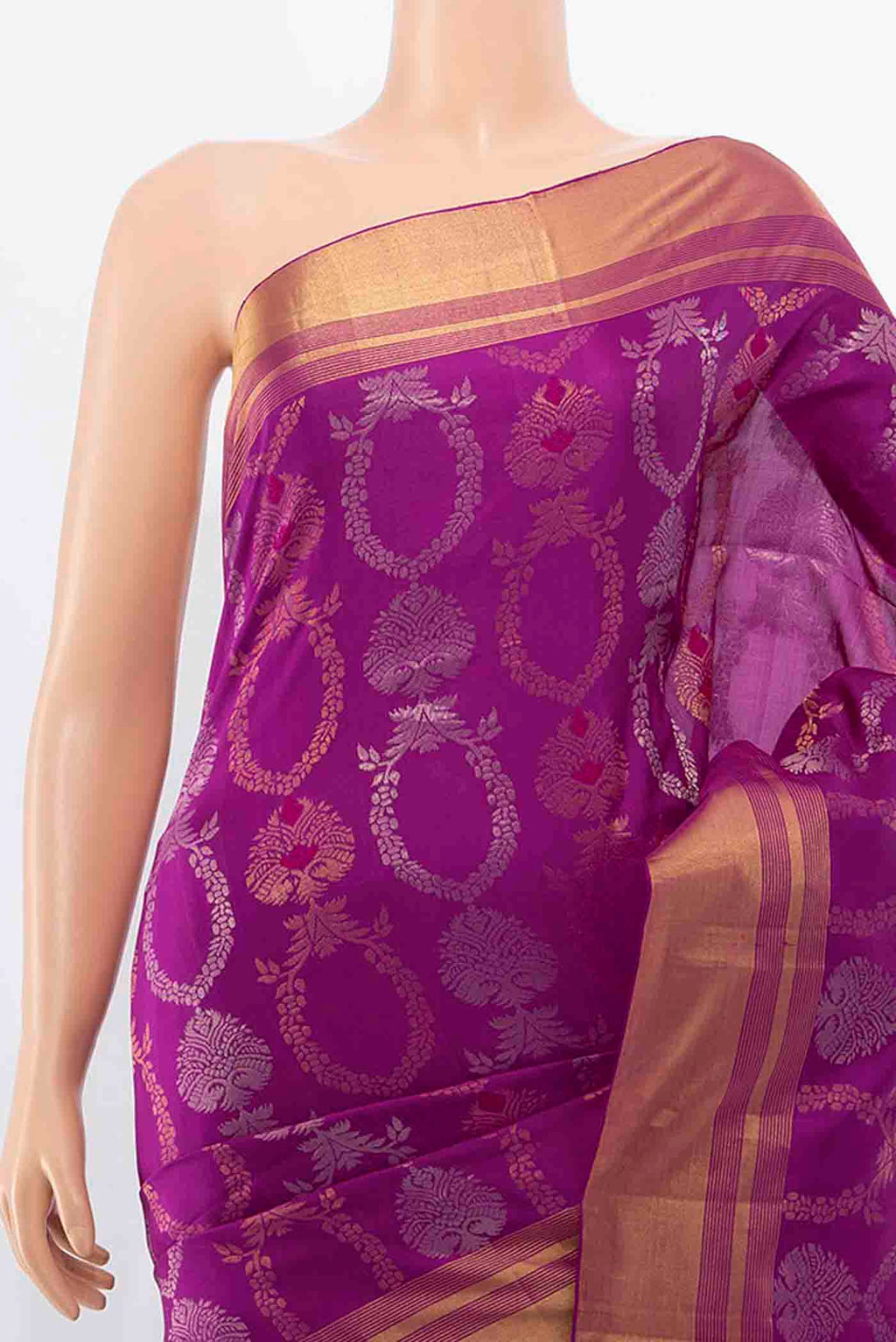 Border image of Purple Soft Silk Saree with Zari Butta on the body and Silk Border