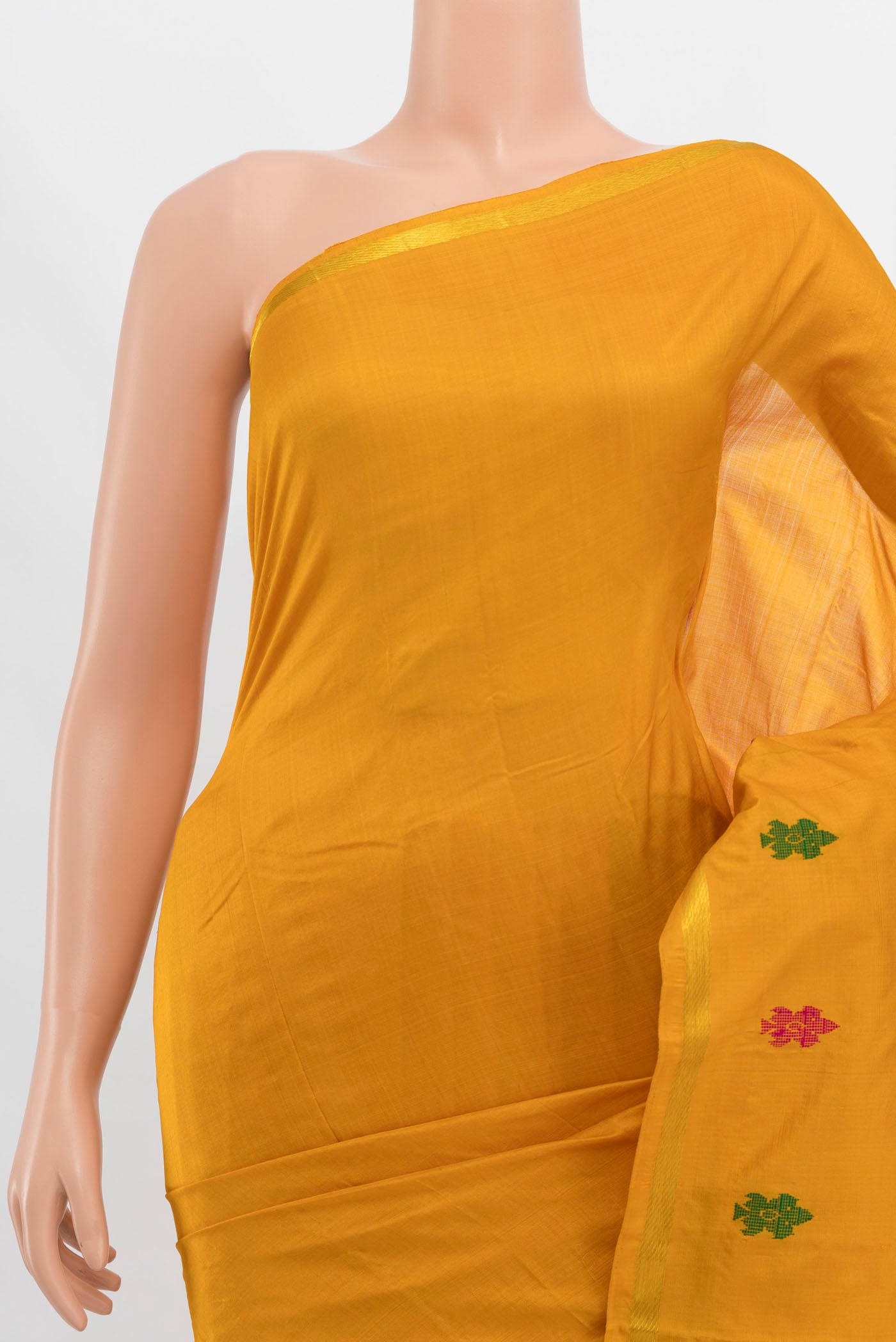 Border image of Yellow Kanchipuram Silk Saree with Zari Butta on the body and Silk Border. 