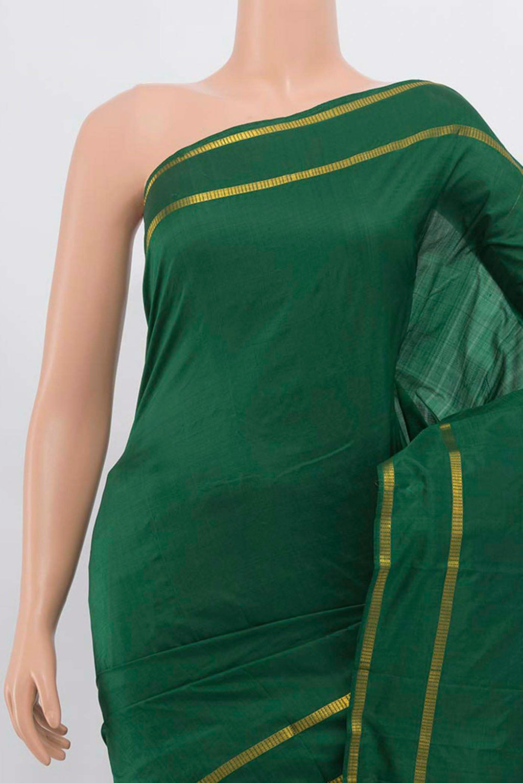 Border image of Bottle Green Kanchipuram Silk Saree with Plain Body and Silk Border. 