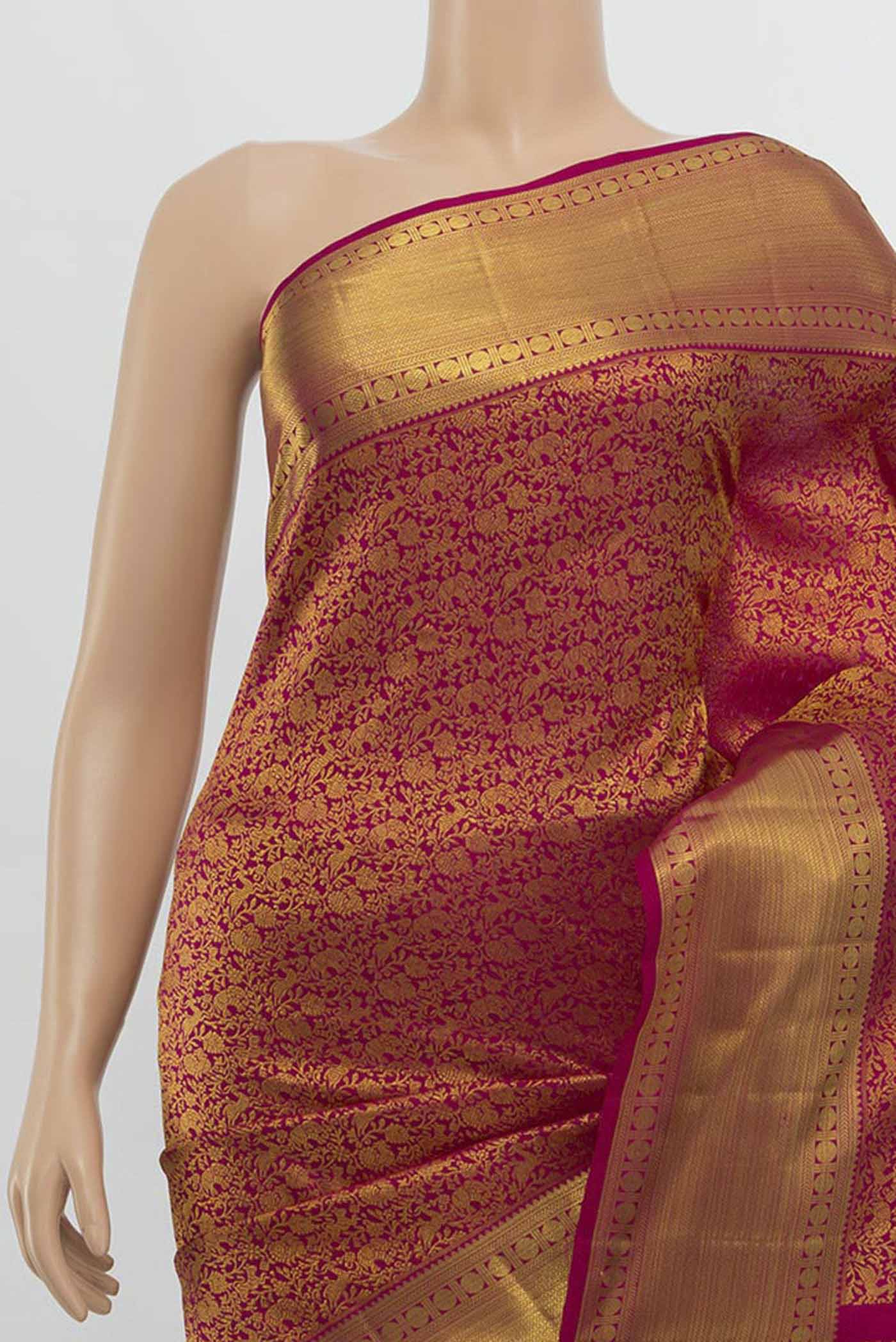 Border image of Magenta Kanchipuram Silk Saree with Zari Butta on the body and Silk Border. 