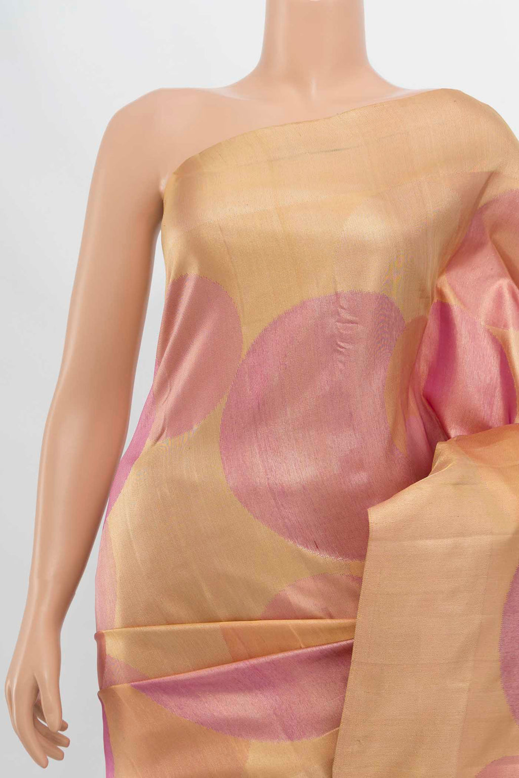 Border image of Rose Gold Kanjivaram Silk Saree with Zari Butta on the body and Silk Border. 