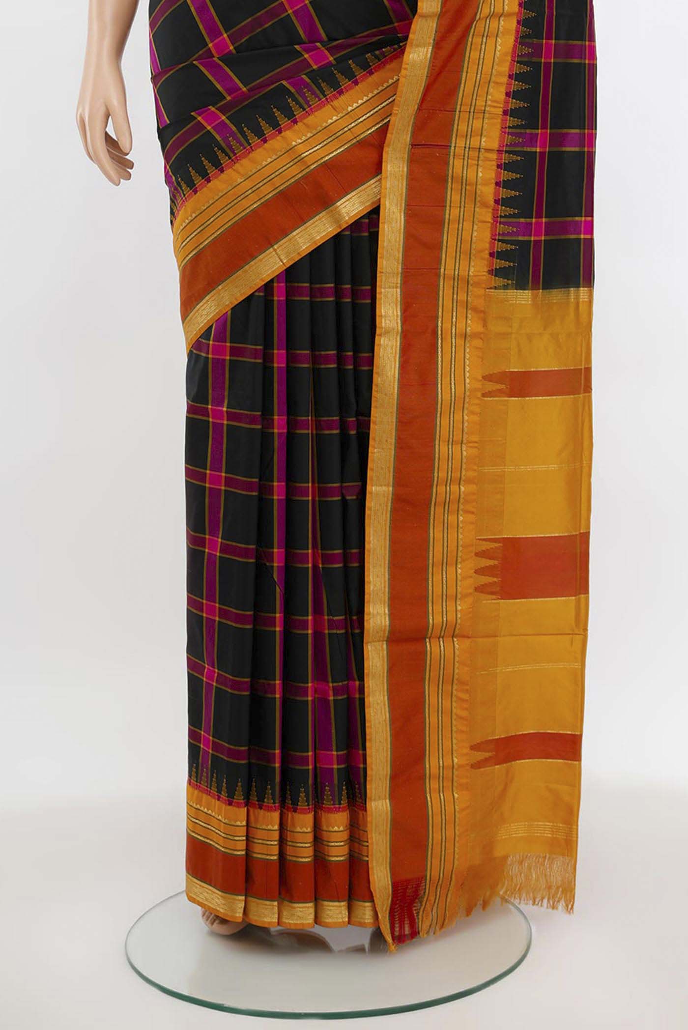 Pleats and pallu of Multi Color Bangalore Silk - kadyal Saree with Checked design on the body and Silk Border. 