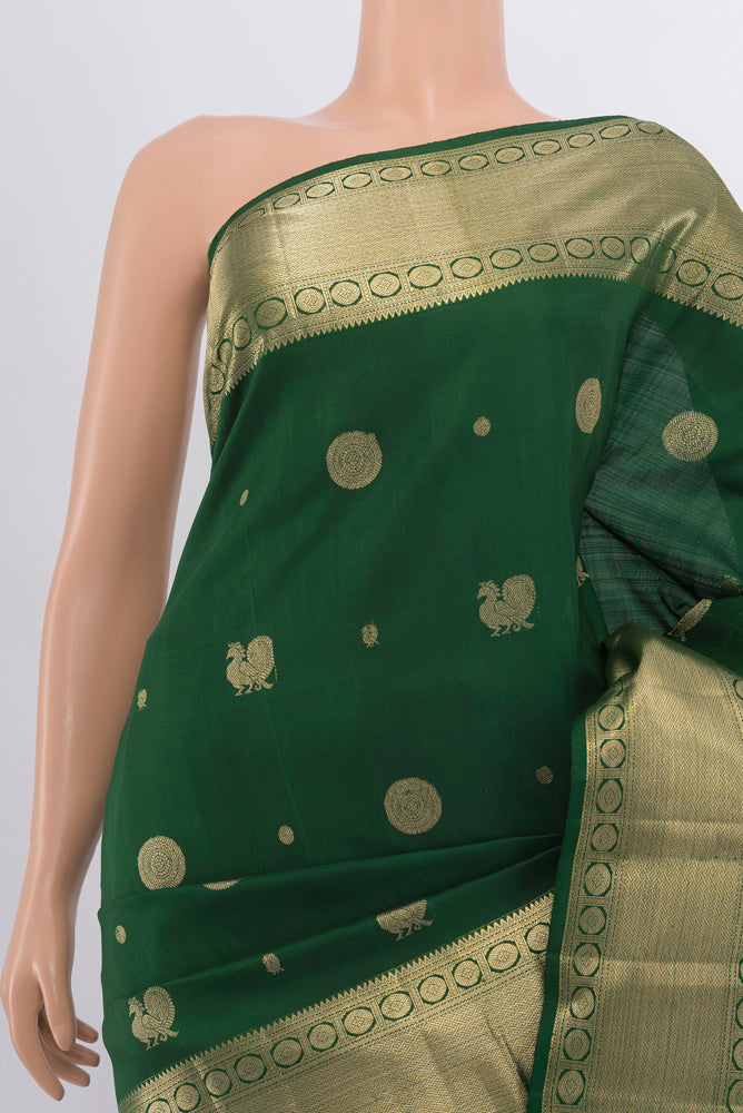 Border image of Bottle Green Kanjivaram Silk Saree with Checked design on the body and Silk Border. 