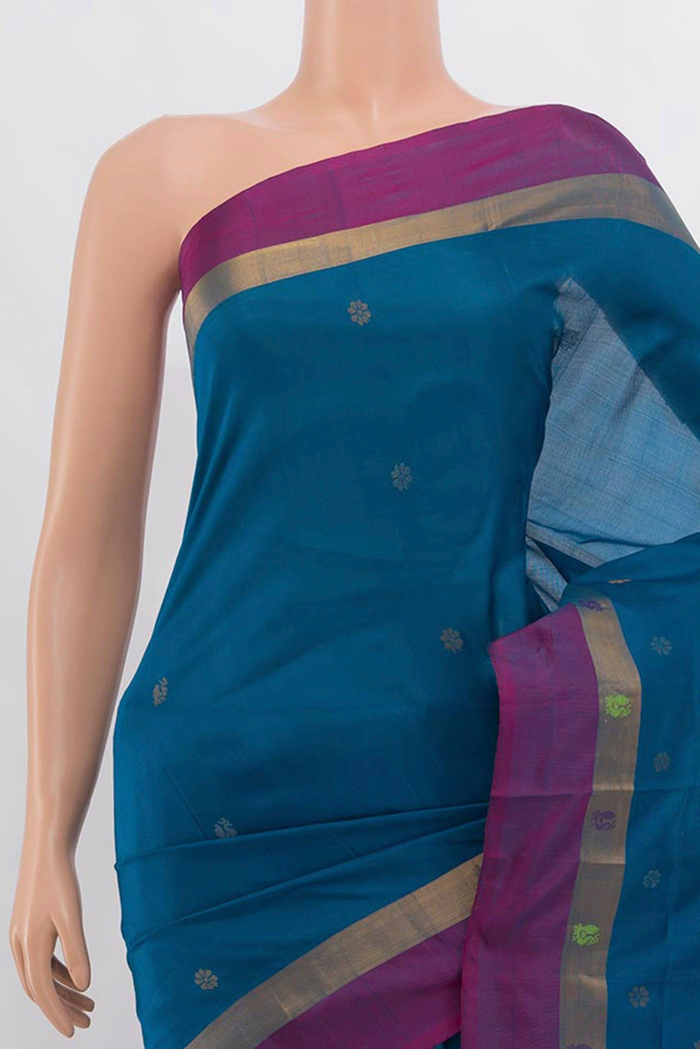 Border image of Dark Blue Uppada Silk Saree with Zari Butta on the body and Silk Border. 