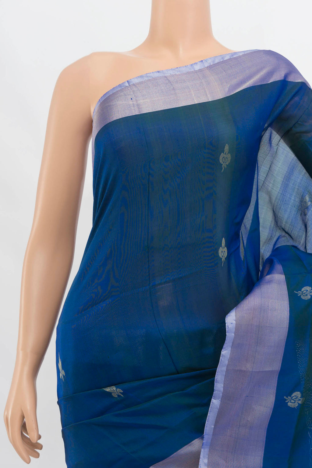 Border image of Dark Blue Uppada Silk Saree with Zari Butta on the body and Zari Border. 