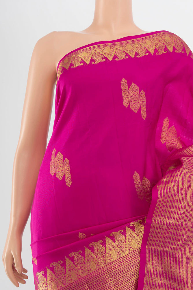 Border image of Magenta Kanchipuram Silk Saree with Zari Butta on the body and Silk Border. 