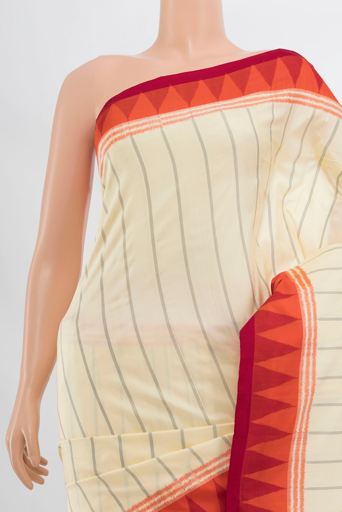 Border image of Cream Pochampally Silk Saree with Ikat Print on the body and Silk Border. 