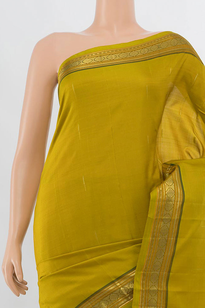 Border image of Pure Silk Pure Zari Mehandi Green Kanchipuram Saree with Zari Butta on the body and Silk Border. 