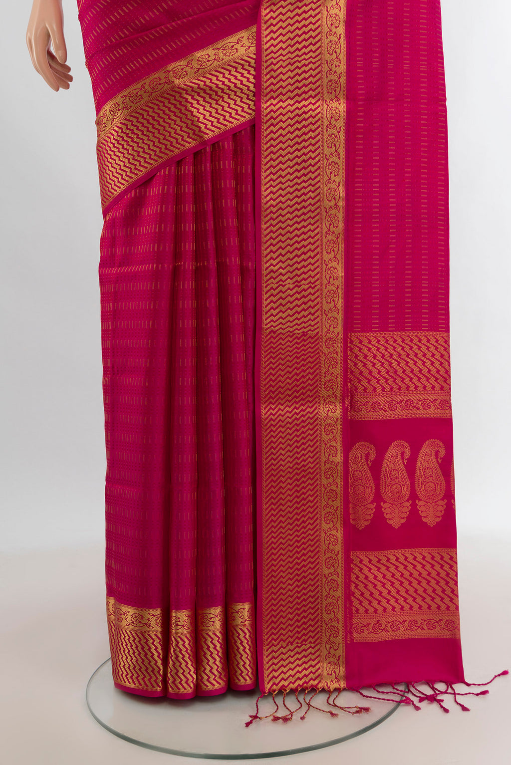 Pleats and pallu of Dark Pink Soft Silk Saree with Jacquard design on the body and Zari Border. 