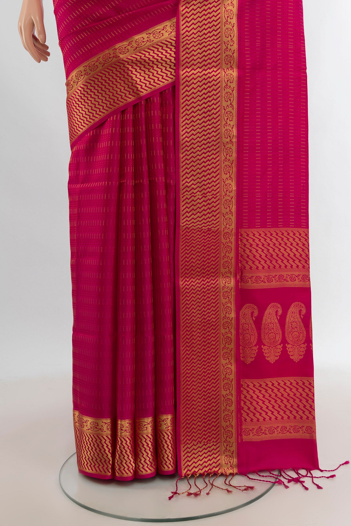 Pleats and pallu of Dark Pink Soft Silk Saree with Jacquard design on the body and Zari Border. 