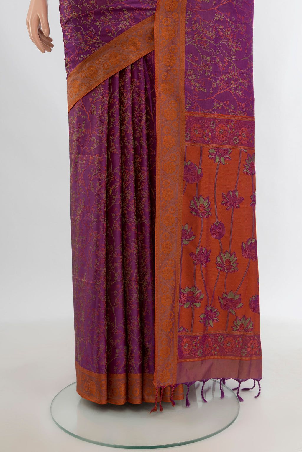 Pleats and pallu of Purple Soft Silk Saree with Jacquard design on the body and Thread Border. 