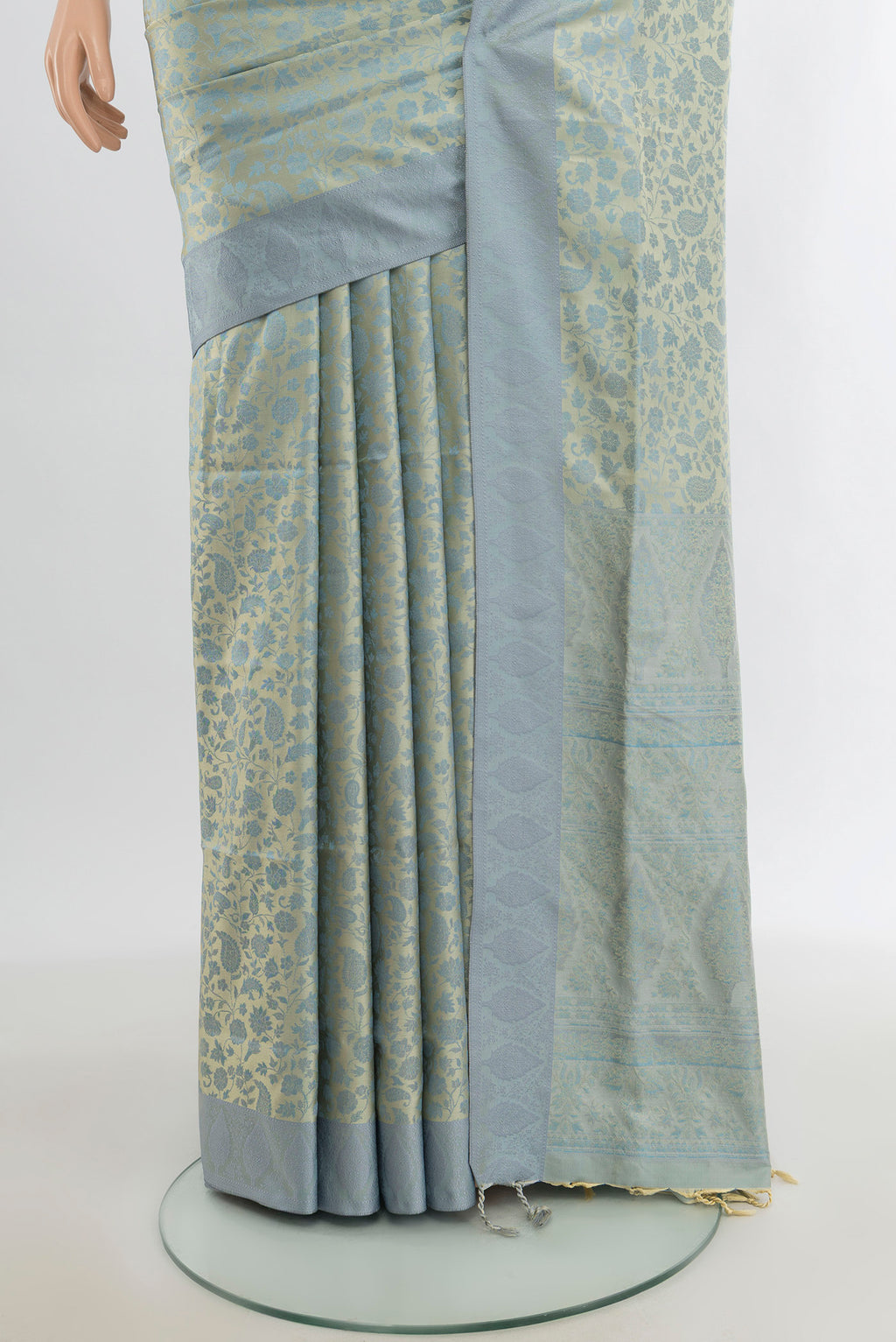 Pleats and pallu of Light Blue Soft Silk Saree with Jacquard design on the body and Thread Border. 