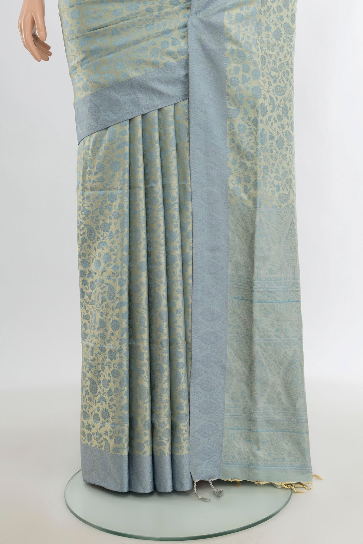 Pleats and pallu of Light Blue Soft Silk Saree with Jacquard design on the body and Thread Border. 